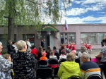 Есть по соседству библиотека